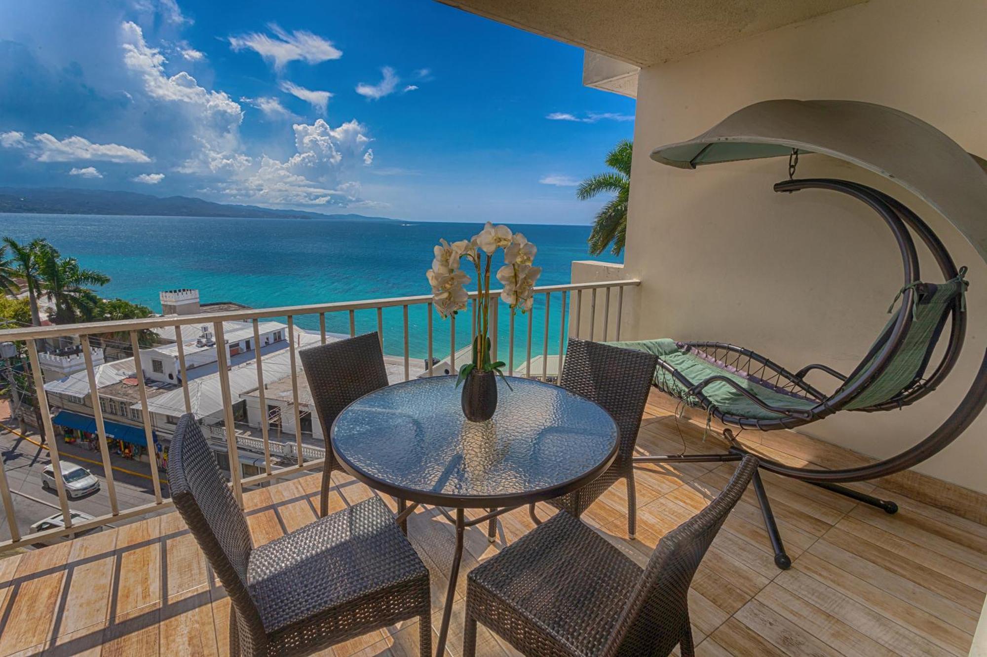 Montego Bay Club Apartments Exteriér fotografie